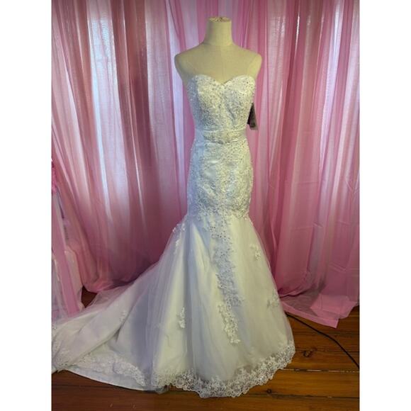 JULIET Dresses & Skirts - JULIET MERMAID STRAPLESS WEDDING DRESS SIZE XSMALL NWT